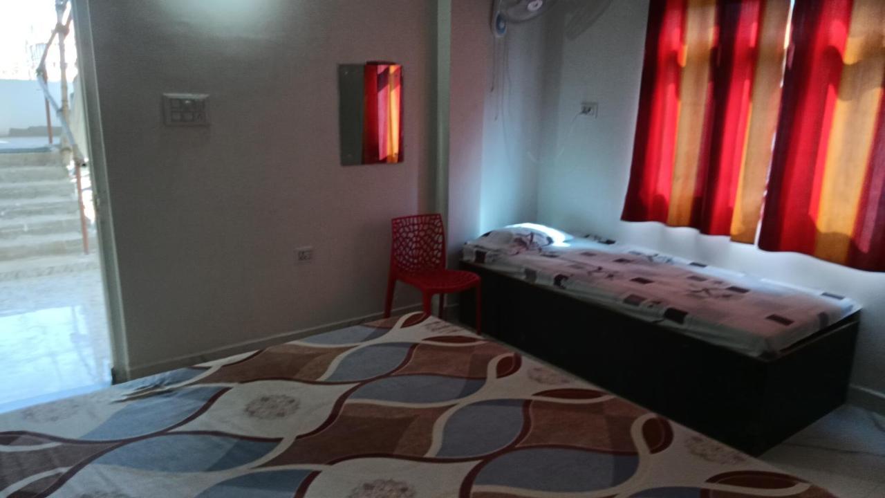 Hotel Devdoot Rajgir Bagian luar foto
